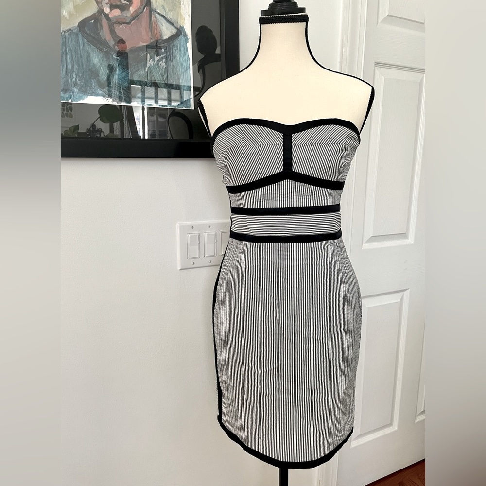 Gorgeous strapless vintage Bebe dress, worn once